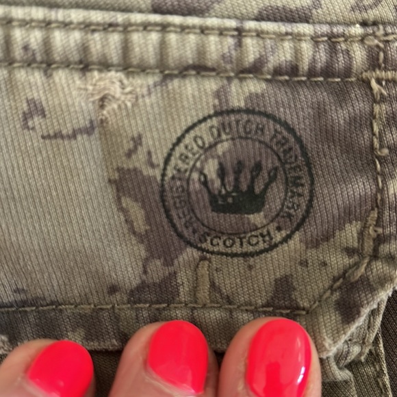 Scotch and Soda Botanical print Khakis - Picture 8 of 8